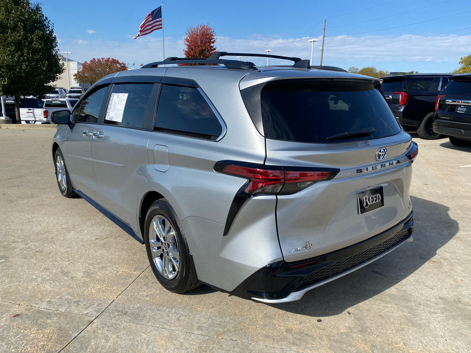 2023 Toyota Sienna XSE 8