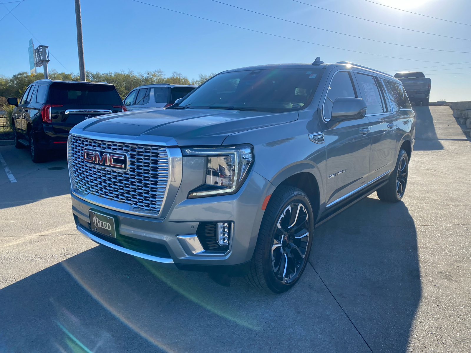 2023 GMC Yukon XL Denali 2