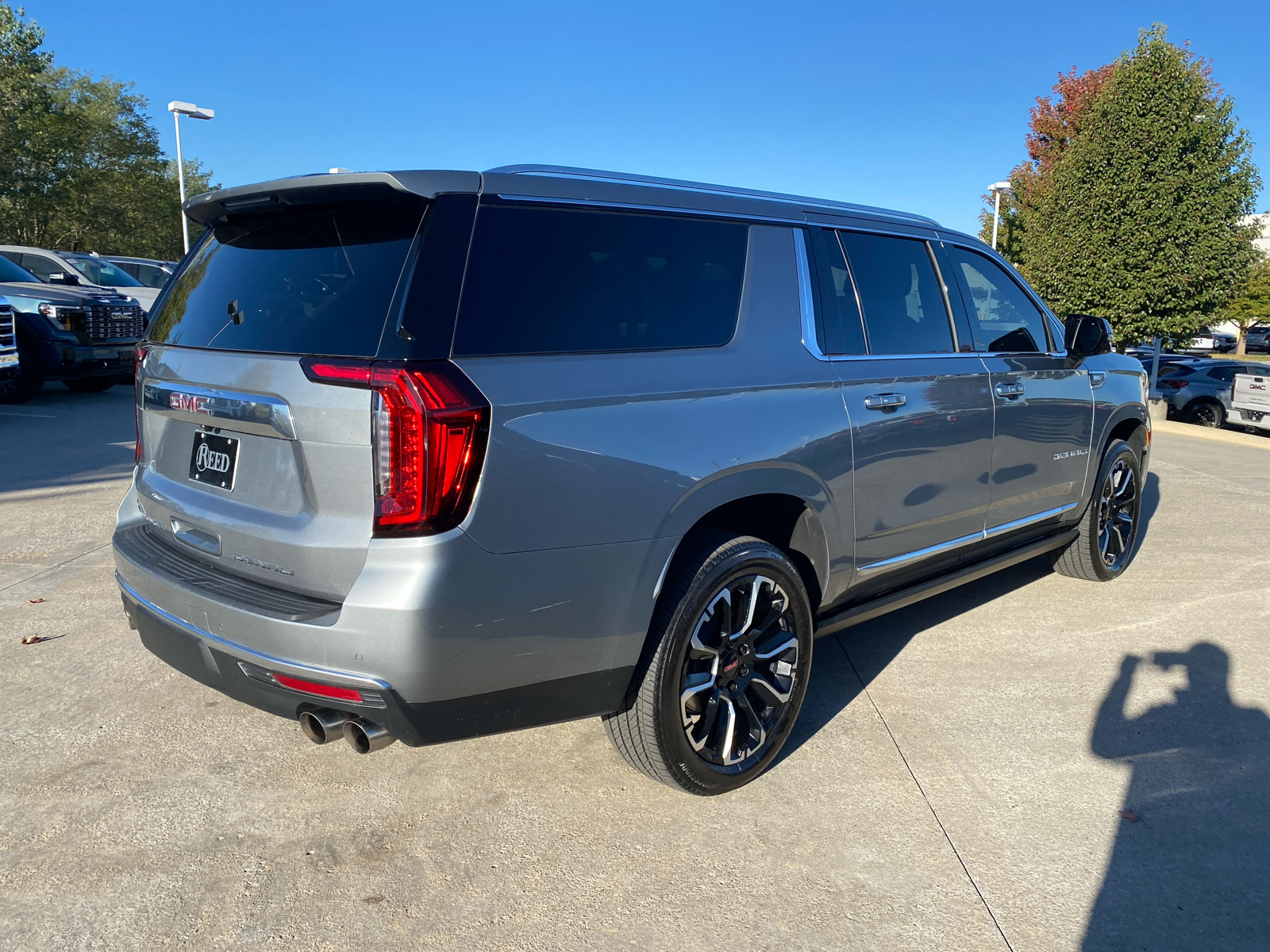 2023 GMC Yukon XL Denali 6