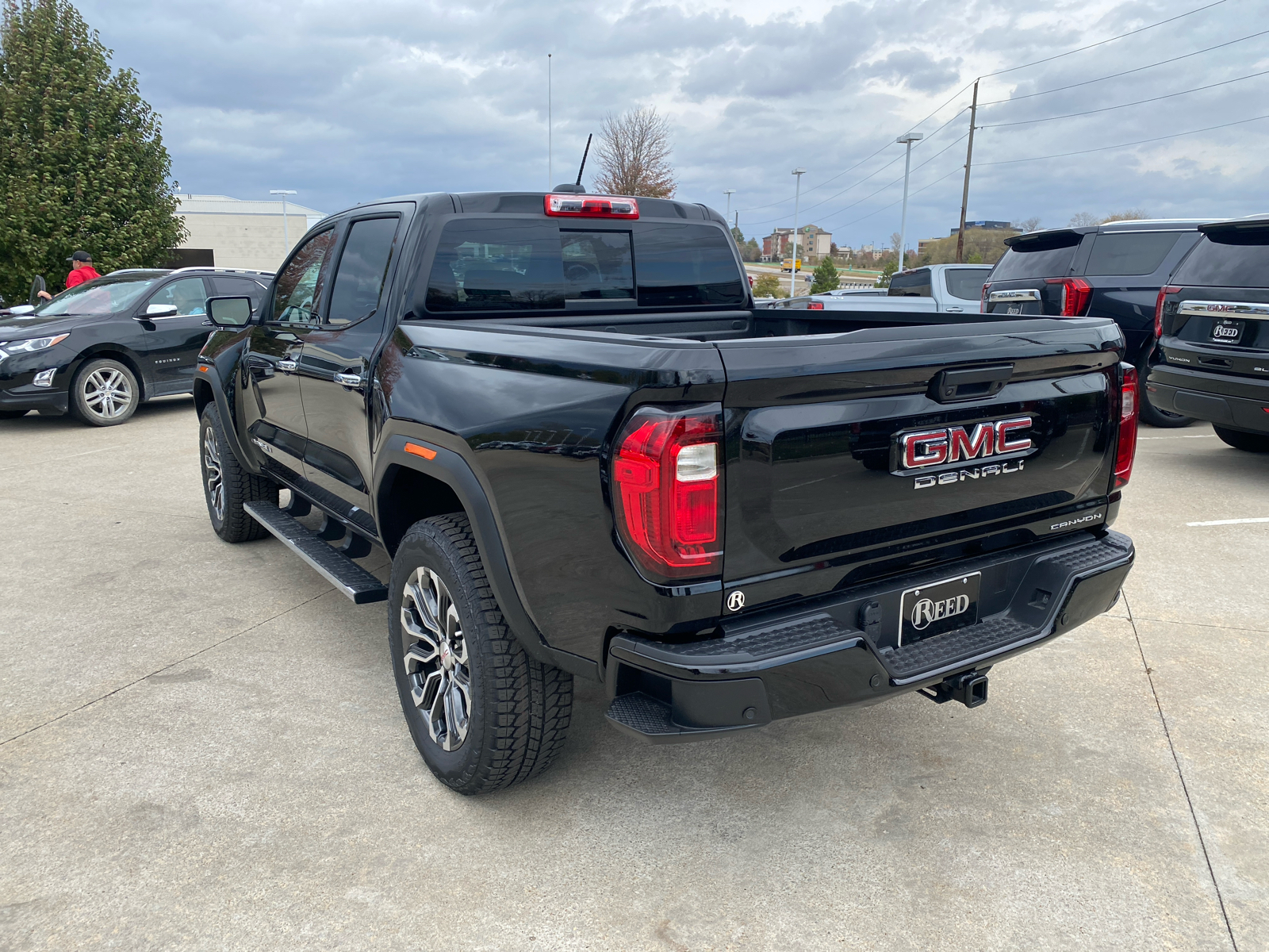 2024 GMC Canyon 4WD Denali Crew Cab 8