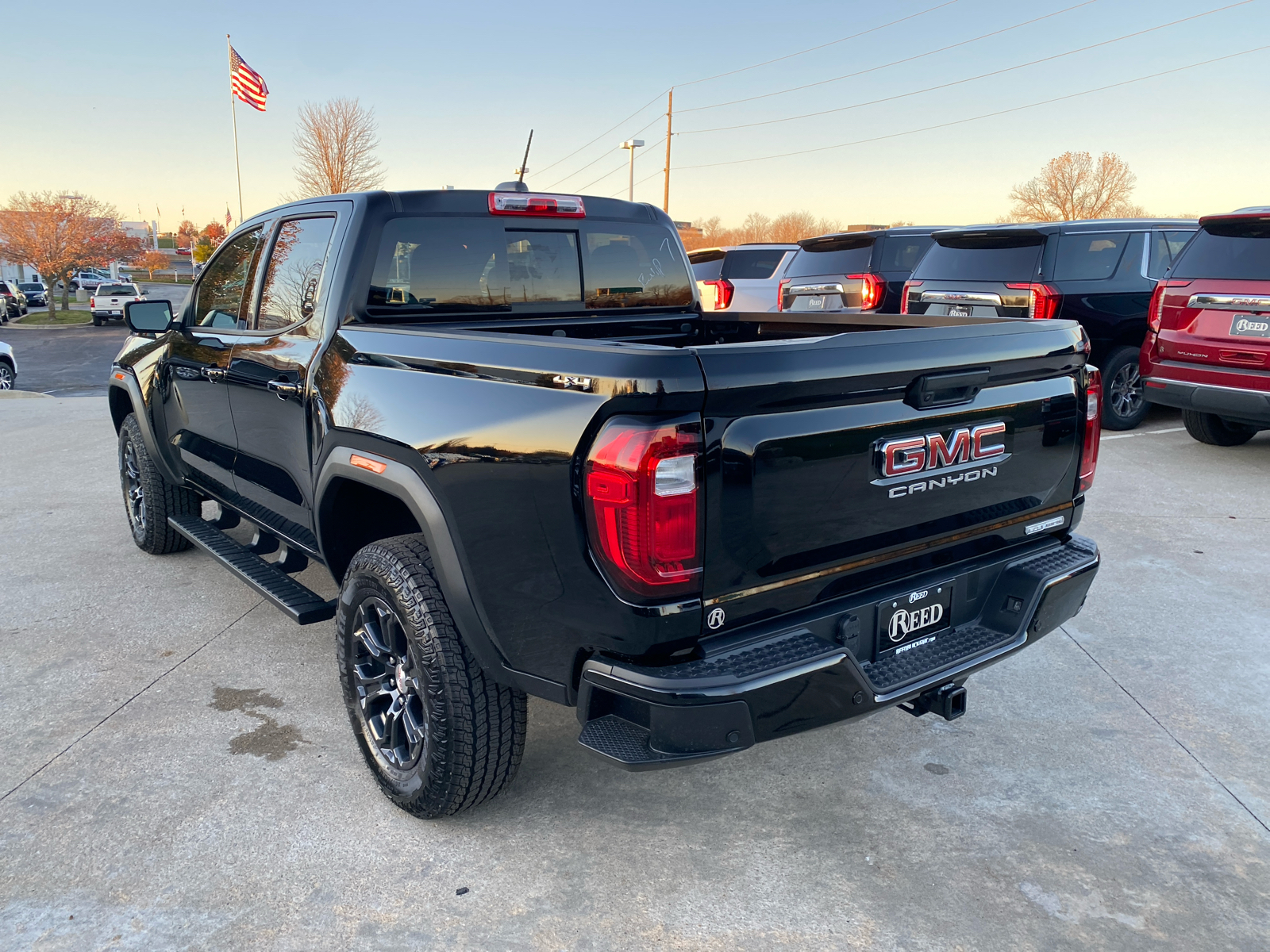 2024 GMC Canyon 4WD Elevation Crew Cab 8