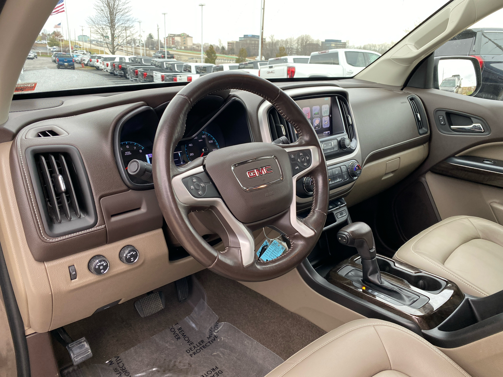 2017 GMC Canyon 4WD SLT Crew Cab 128.3 12