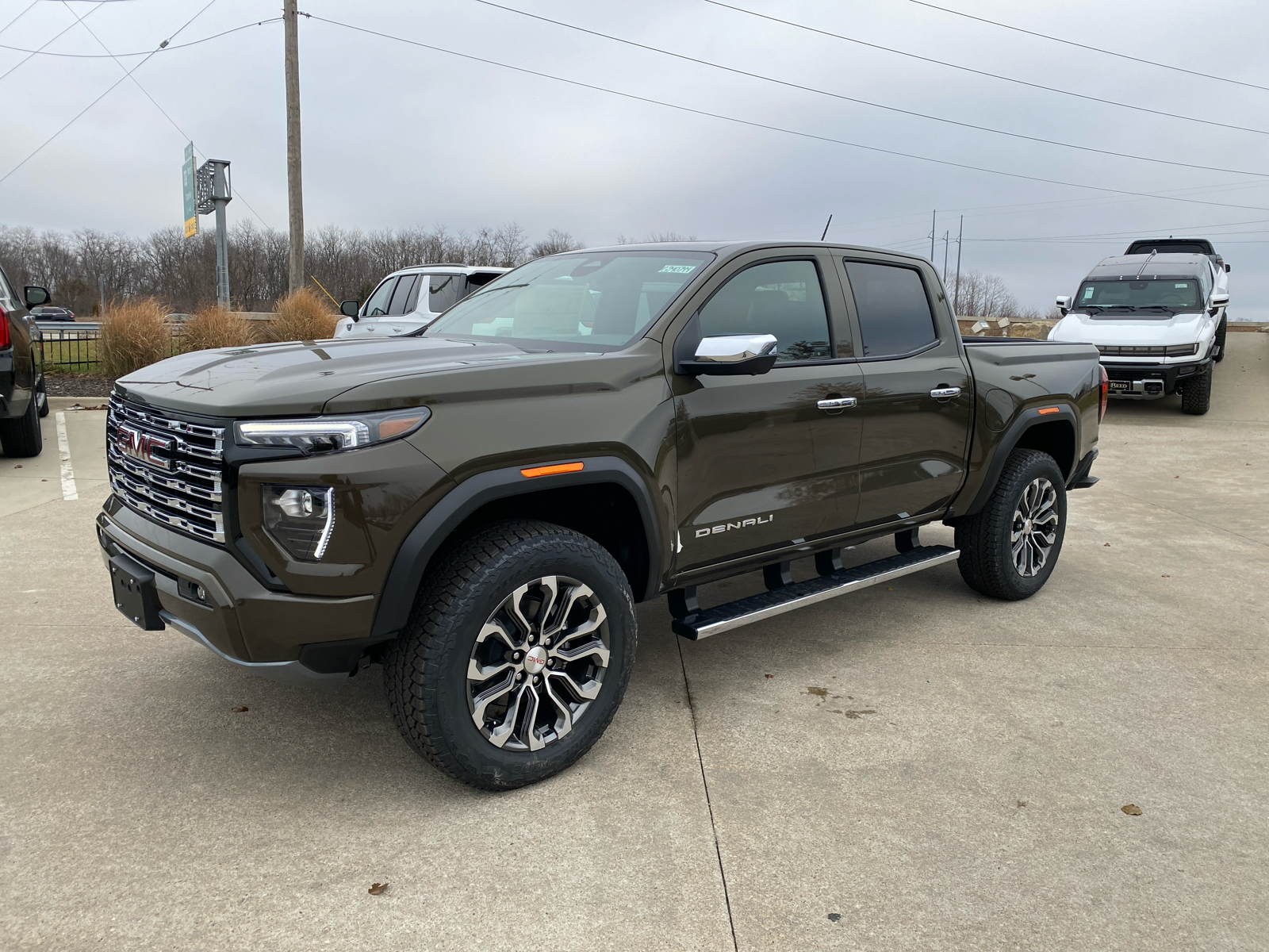 2024 GMC Canyon 4WD Denali Crew Cab 1