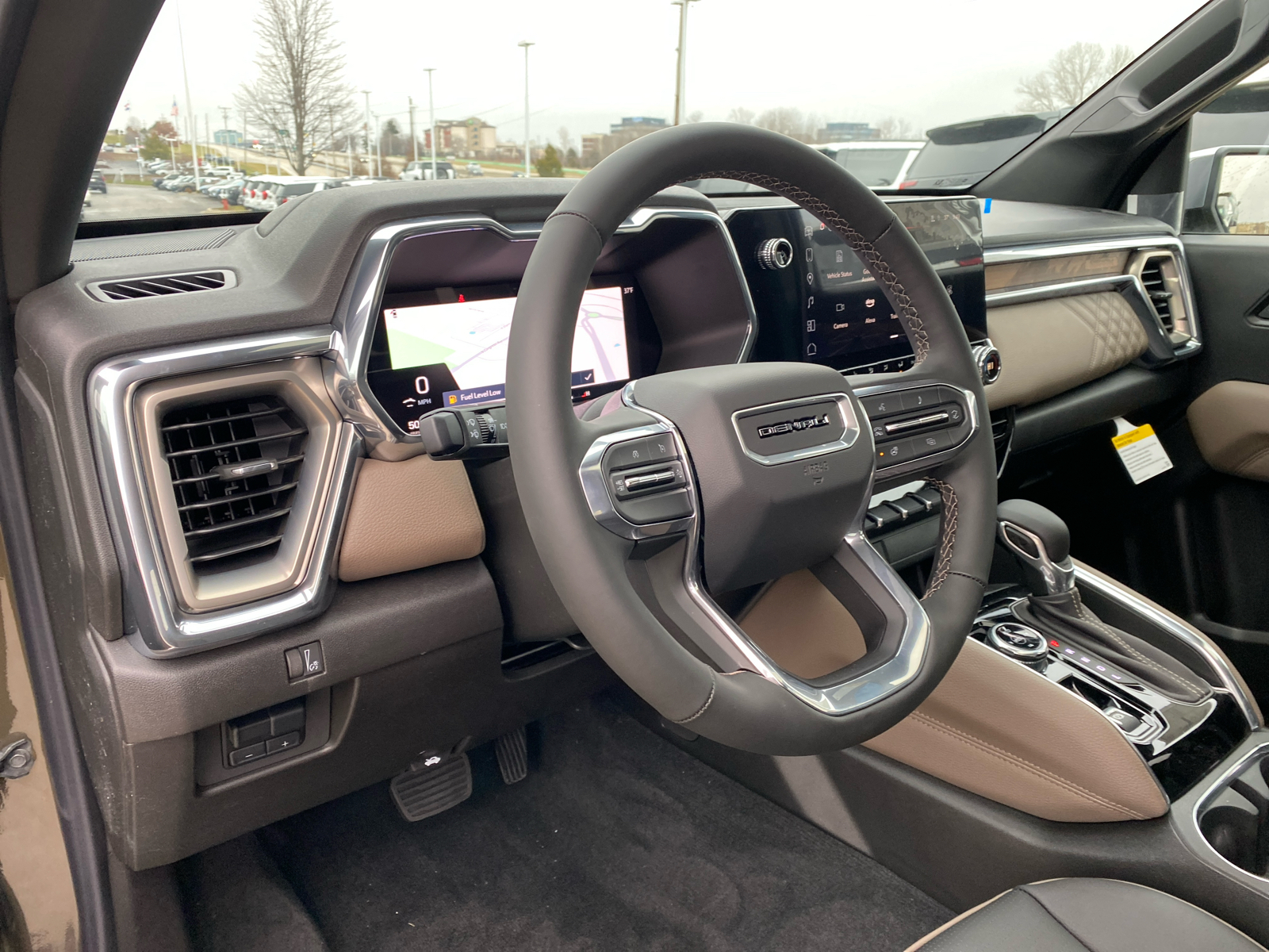 2024 GMC Canyon 4WD Denali Crew Cab 13