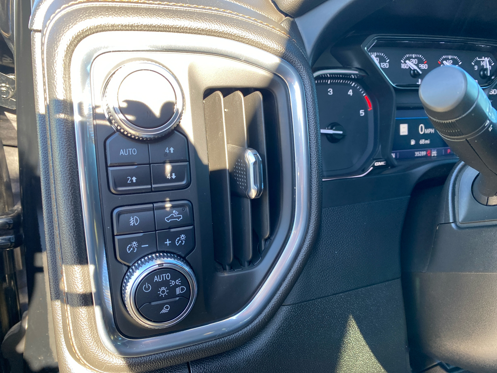 2022 GMC Sierra 2500HD AT4 4WD Crew Cab 159 15