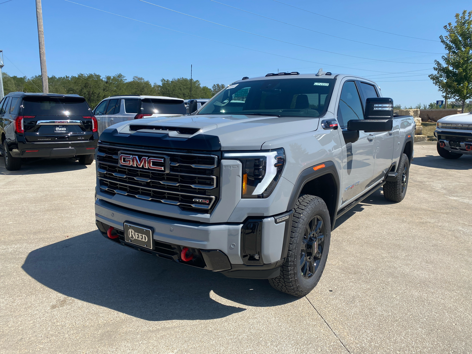 2025 GMC Sierra 3500HD AT4 4WD Crew Cab 159 2