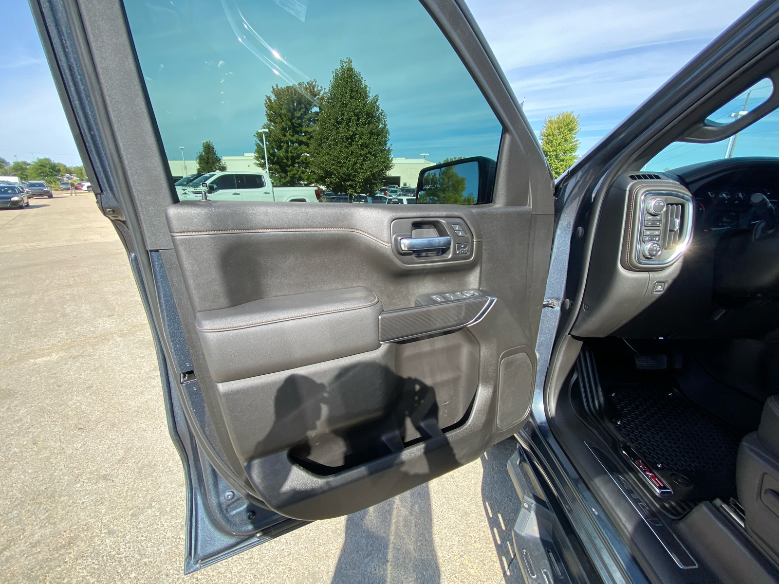 2021 GMC Sierra 1500 AT4 4WD Crew Cab 147 10