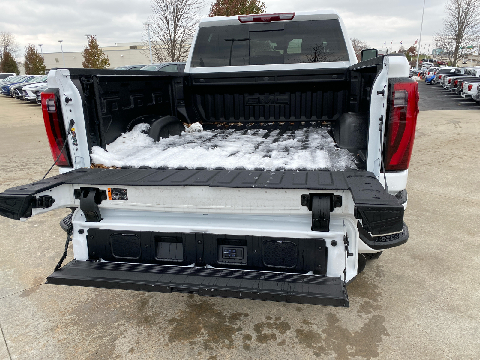 2025 GMC Sierra 3500HD Denali Ultimate 34