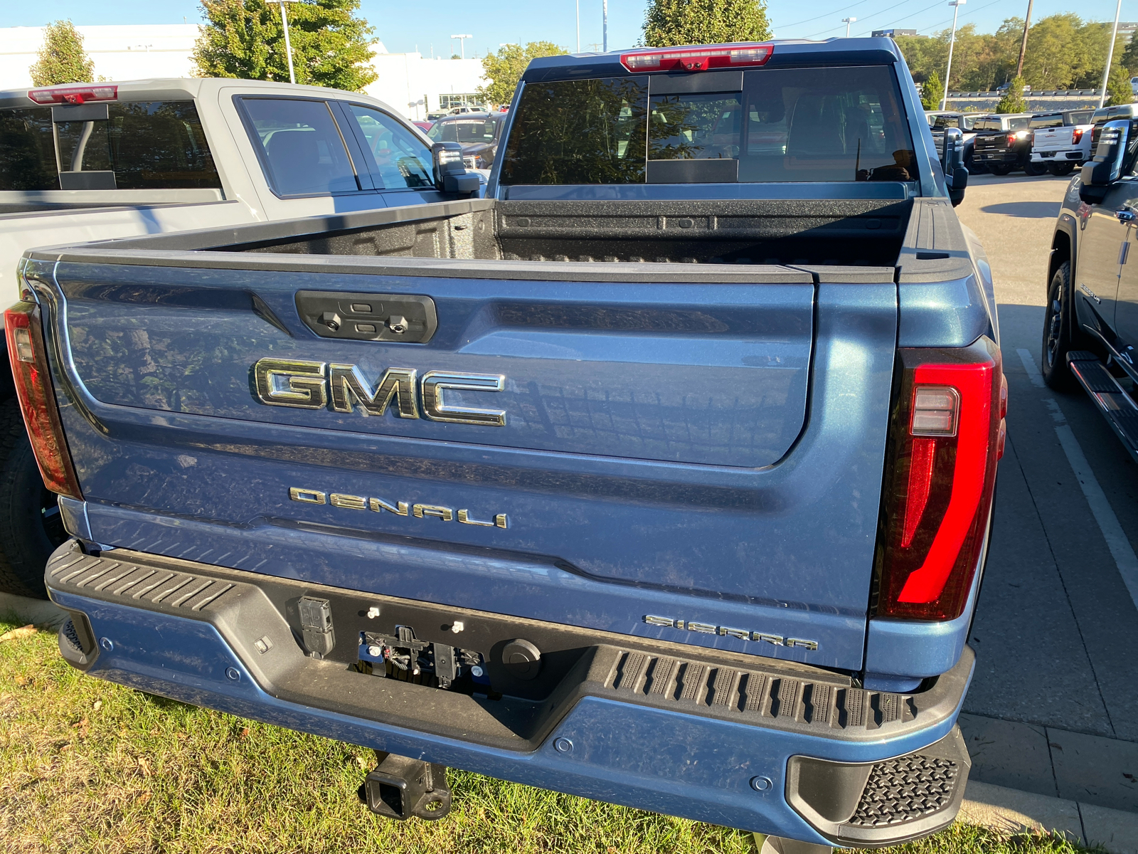 2025 GMC Sierra 2500HD Denali Ultimate 4WD Crew Cab 159 4