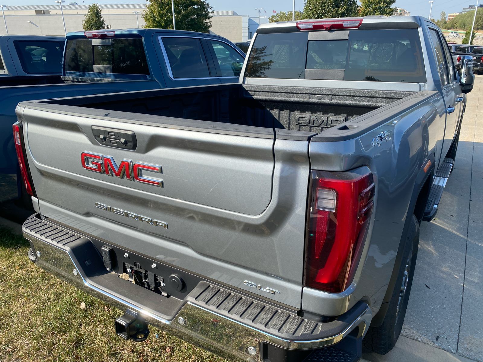 2025 GMC Sierra 3500HD SLT 4WD Crew Cab 159 4