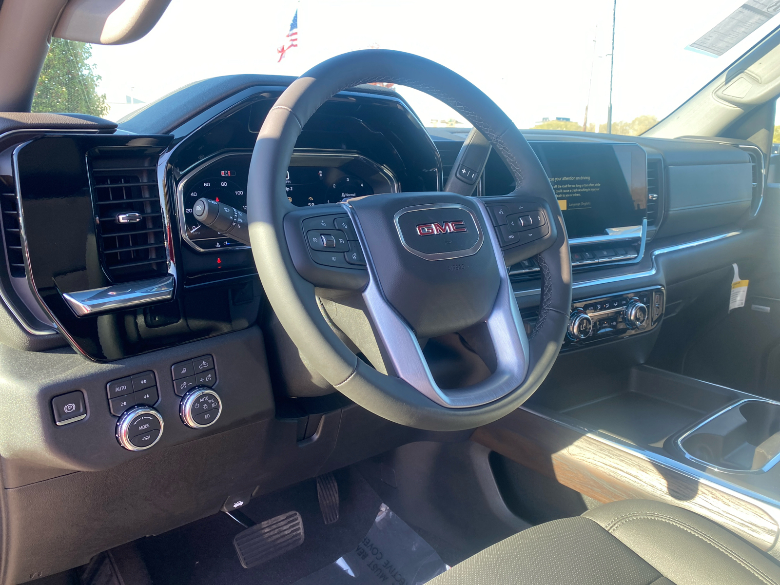 2025 GMC Sierra 3500HD SLT 4WD Crew Cab 159 14