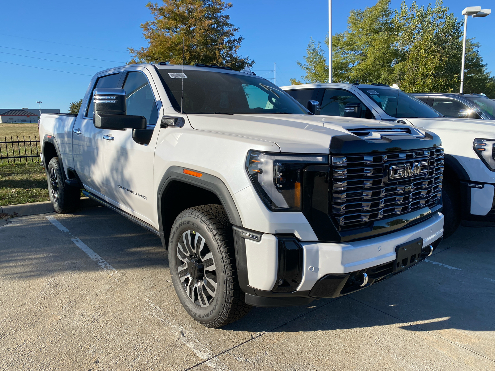 2025 GMC Sierra 2500HD Denali Ultimate 4WD Crew Cab 159 3