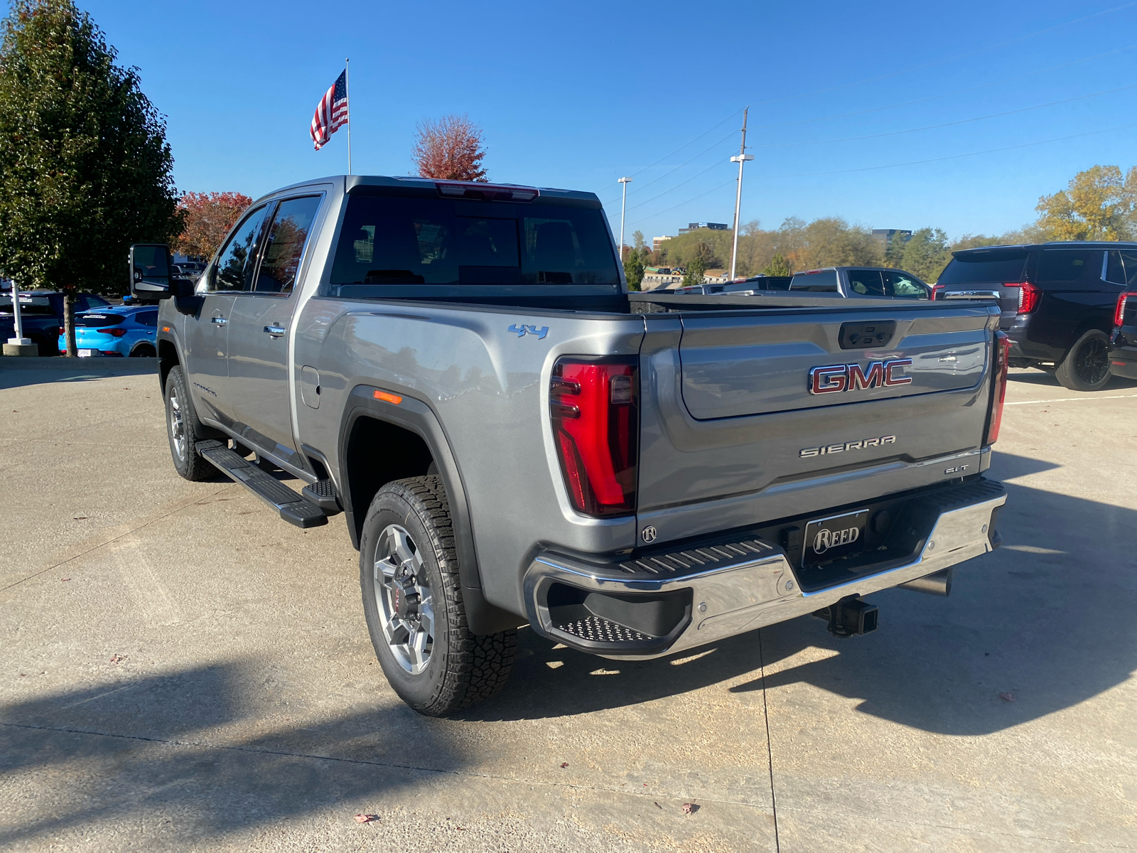 2025 GMC Sierra 2500HD SLT 4WD Crew Cab 159 8