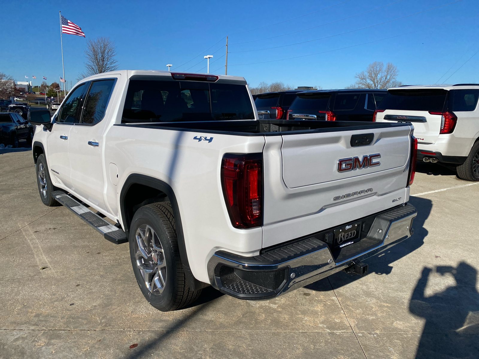 2025 GMC Sierra 1500 SLT 8