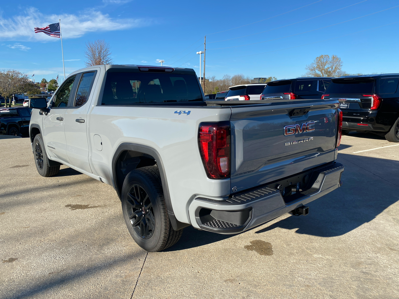 2025 GMC Sierra 1500 Pro 4WD Double Cab 147 8