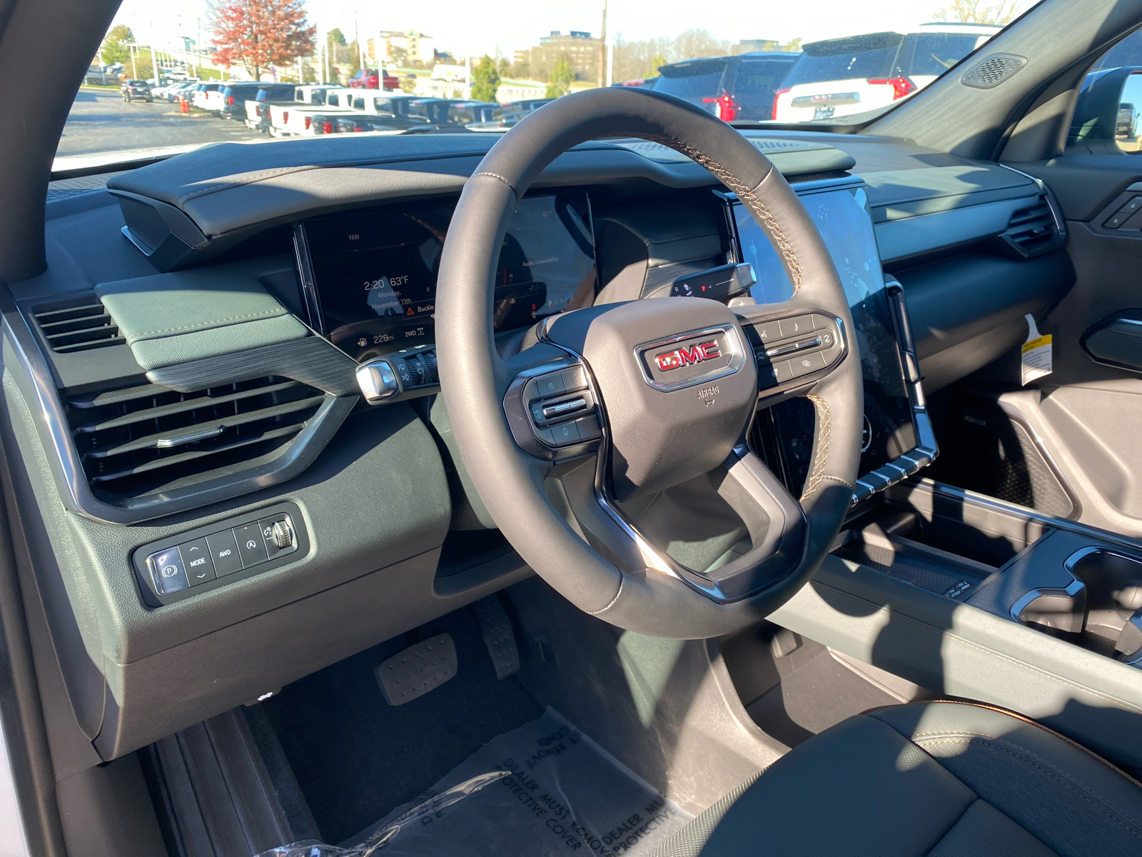 2025 GMC Acadia AWD AT4 12