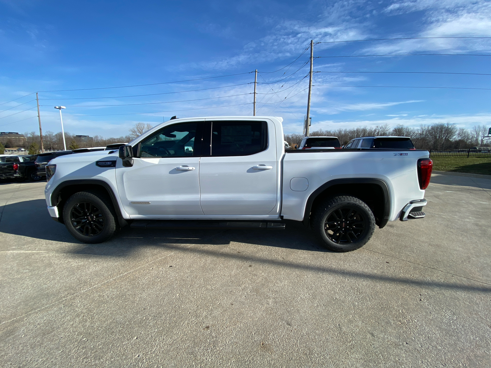 2025 GMC Sierra 1500 Elevation 9