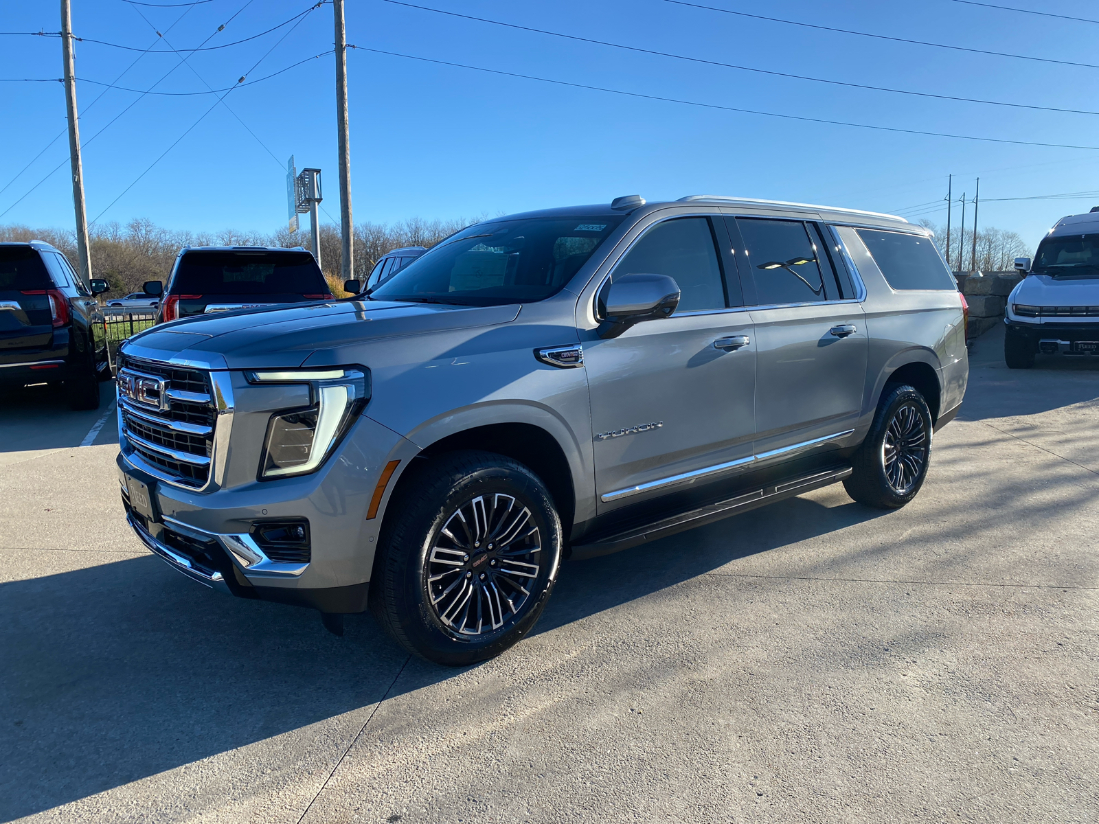 2025 GMC Yukon XL Elevation 1