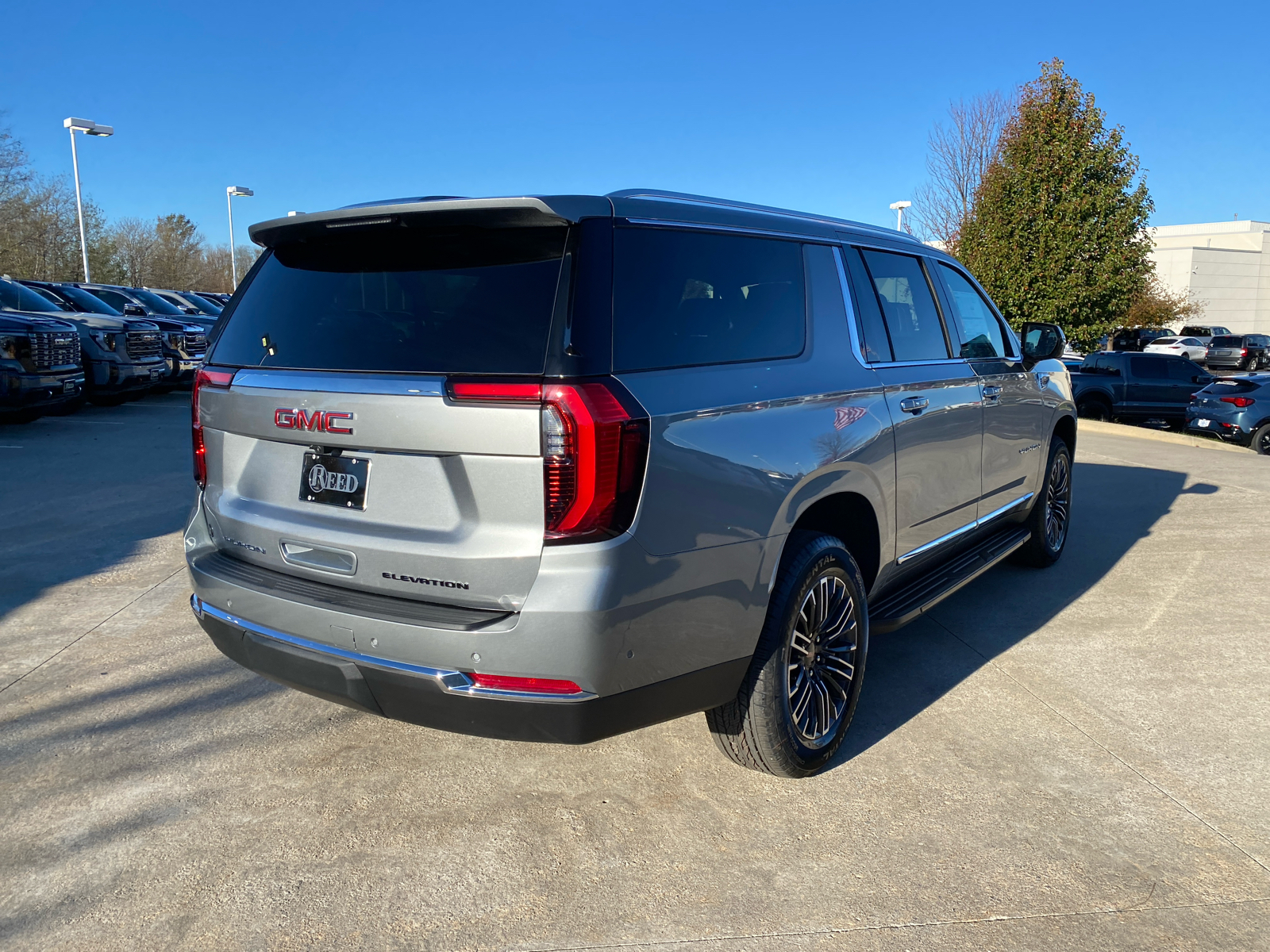 2025 GMC Yukon XL Elevation 6