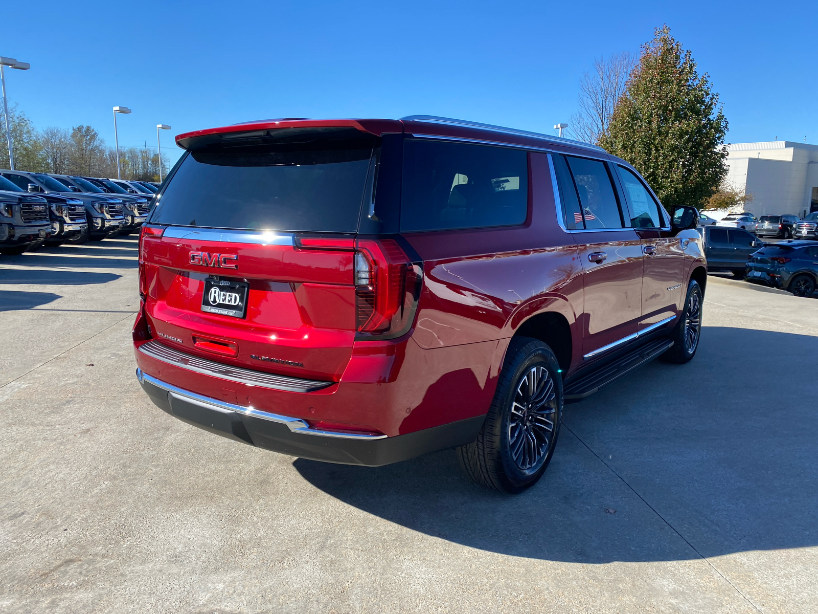 2025 GMC Yukon XL Elevation 6