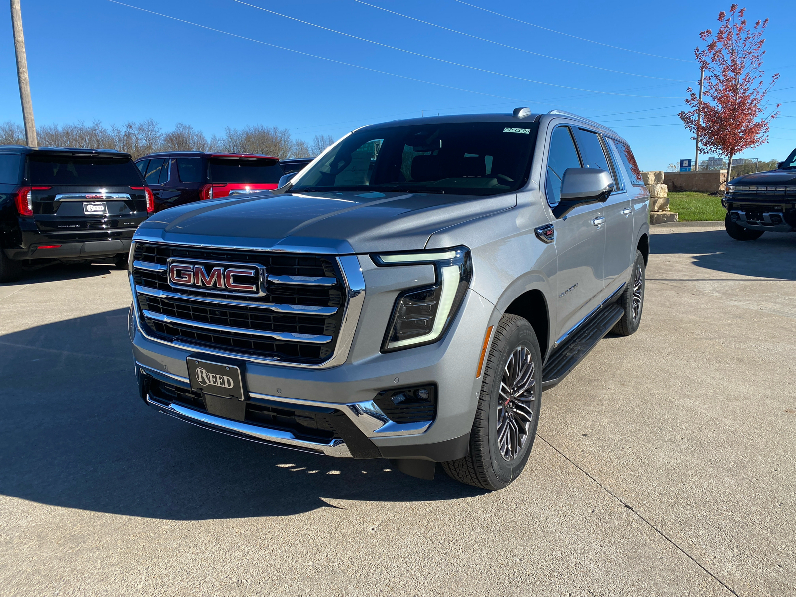 2025 GMC Yukon XL Elevation 2