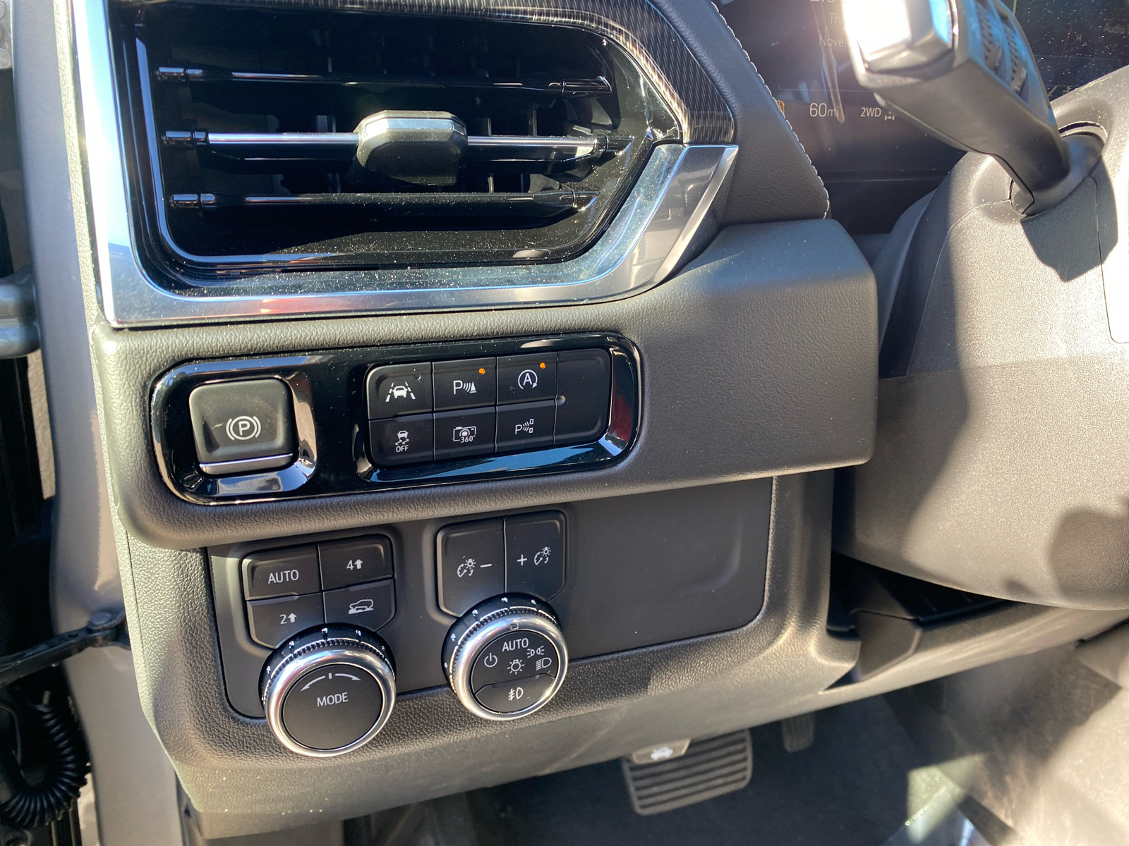 2025 GMC Yukon XL Elevation 16