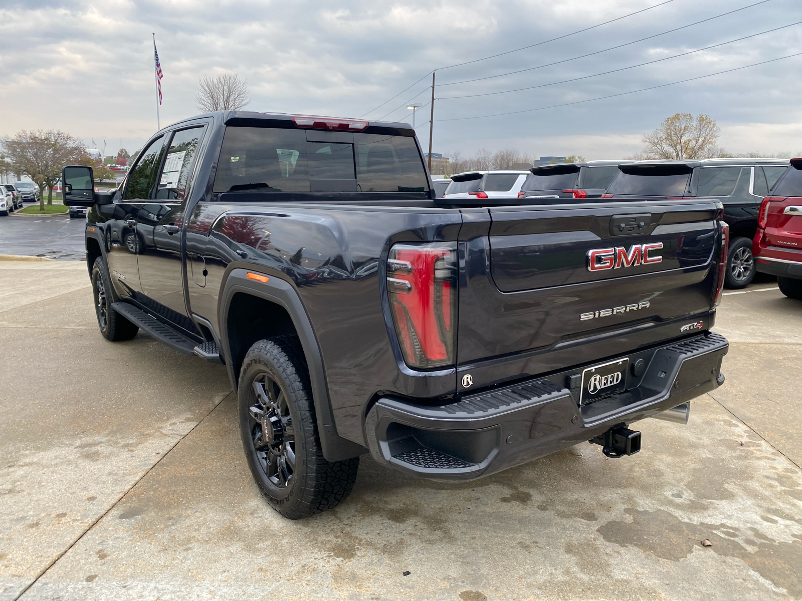 2025 GMC Sierra 2500HD AT4 4WD Crew Cab 159 8