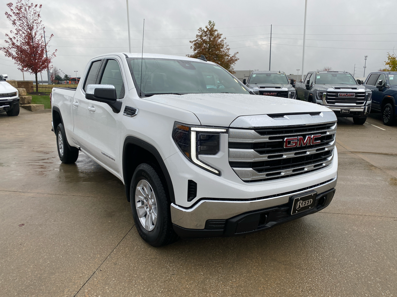 2025 GMC Sierra 1500 SLE 4WD Double Cab 147 4