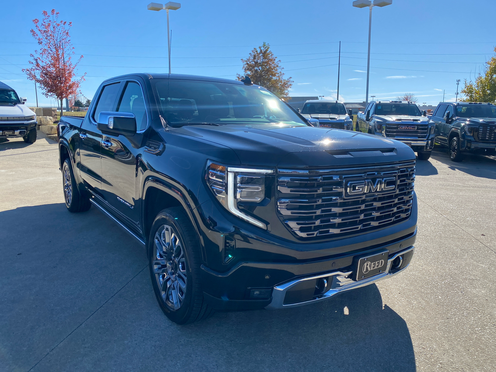 2025 GMC Sierra 1500 Denali Ultimate 4WD Crew Cab 147 4