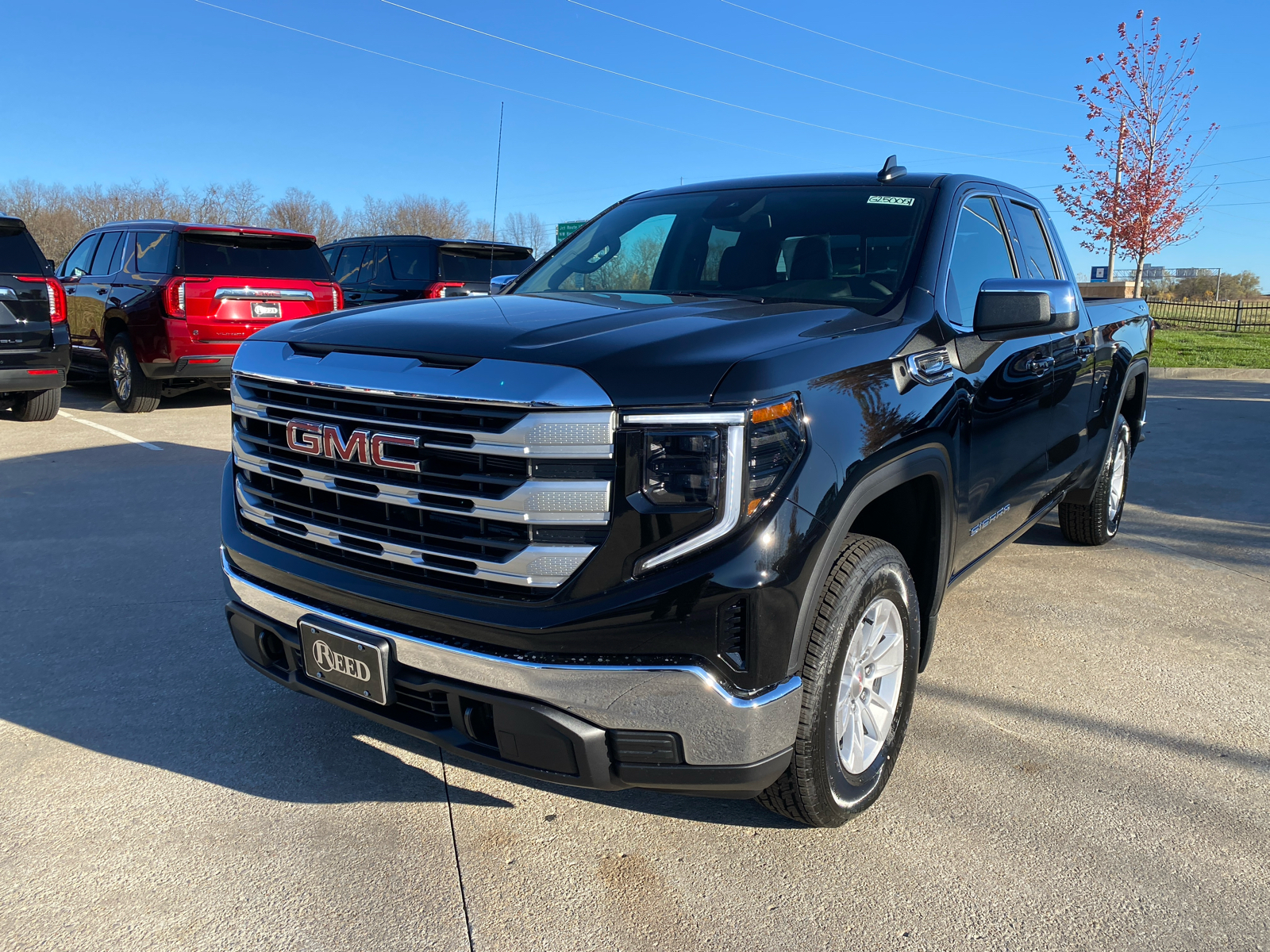 2025 GMC Sierra 1500 SLE 4WD Double Cab 147 2