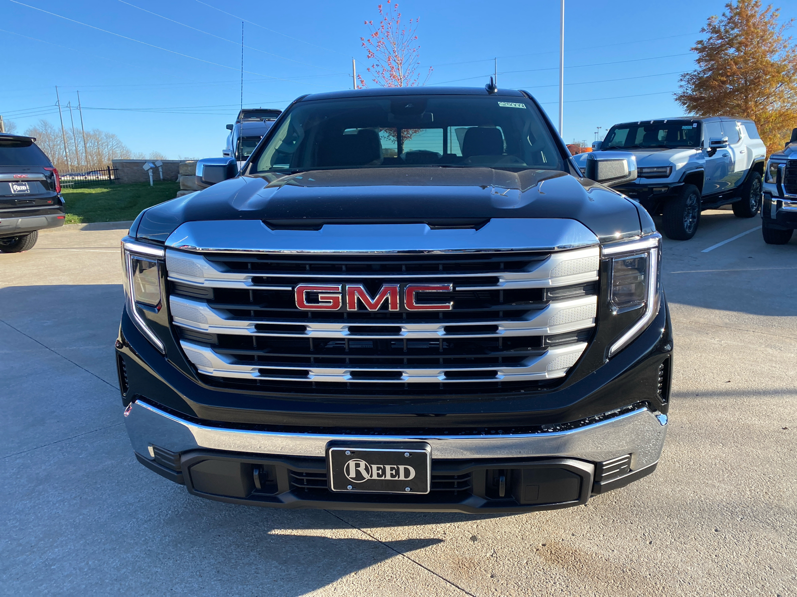 2025 GMC Sierra 1500 SLE 4WD Double Cab 147 3