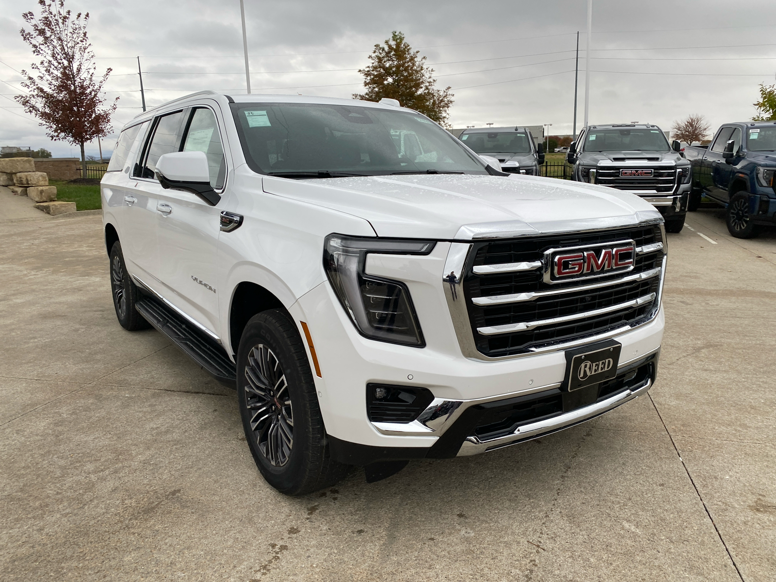 2025 GMC Yukon XL Elevation 4