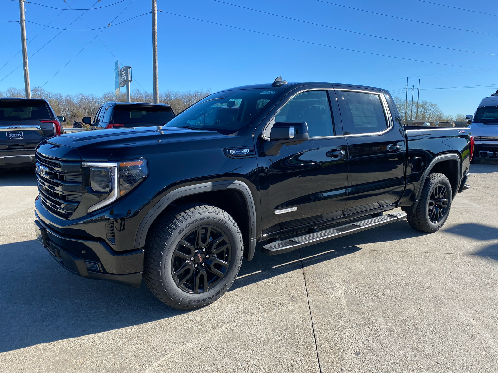 2025 GMC Sierra 1500 Elevation 4WD Crew Cab 147 1