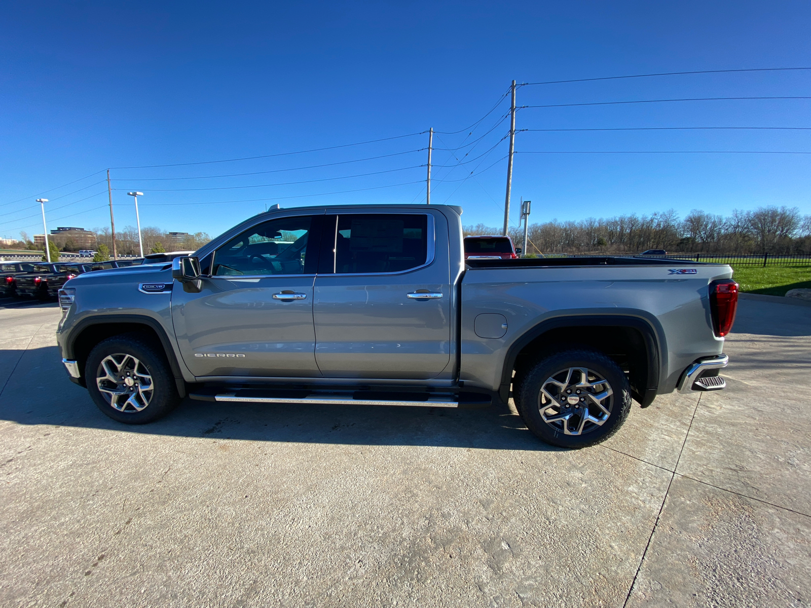 2025 GMC Sierra 1500 SLT 4WD Crew Cab 147 9