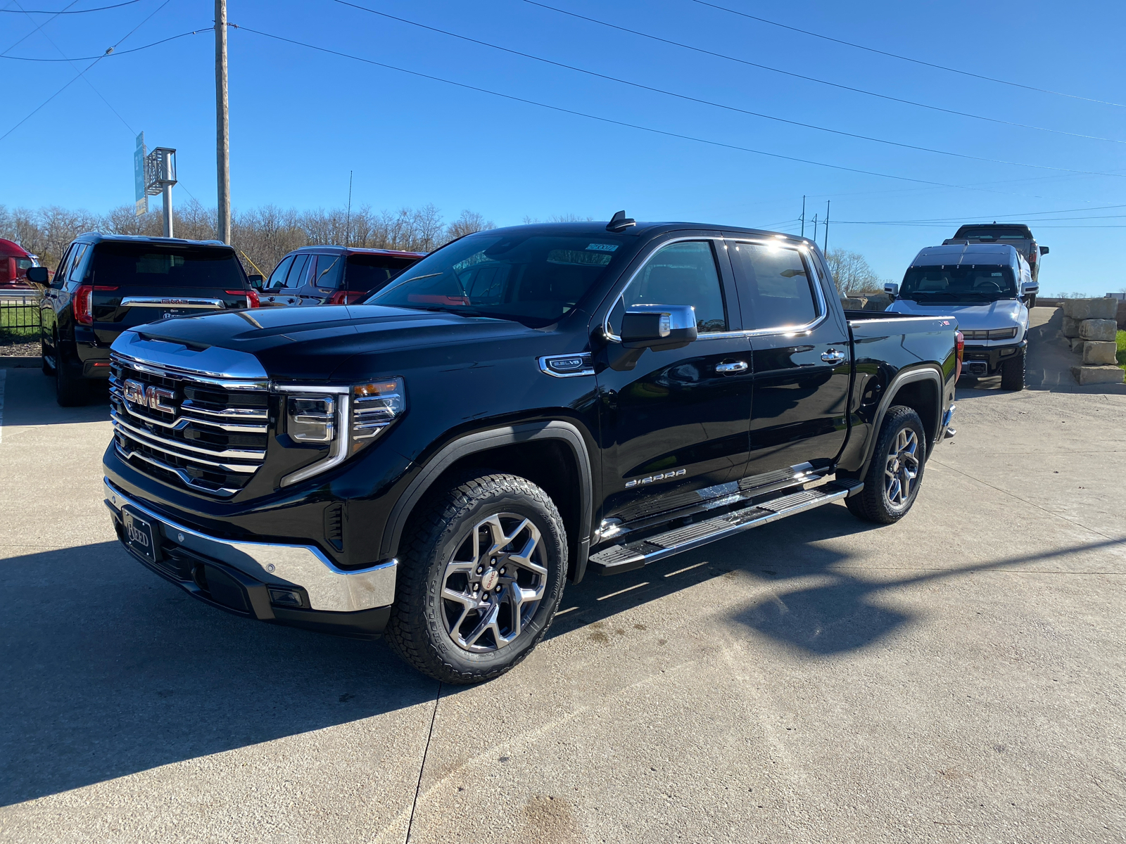 2025 GMC Sierra 1500 SLT 4WD Crew Cab 147 1