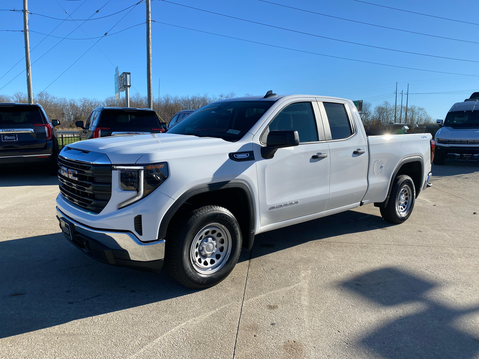 2025 GMC Sierra 1500 Pro 4WD Double Cab 147 1