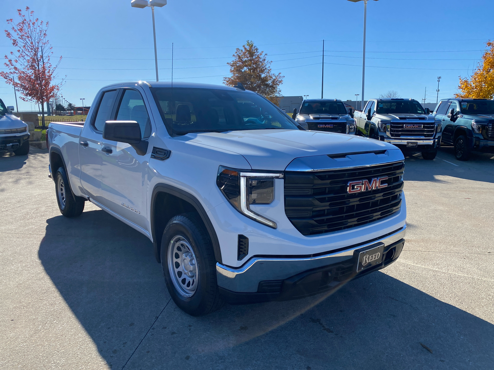 2025 GMC Sierra 1500 Pro 4WD Double Cab 147 4