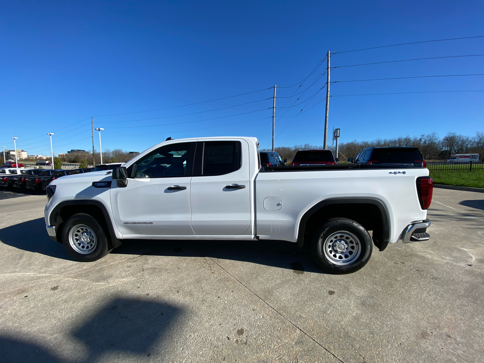 2025 GMC Sierra 1500 Pro 4WD Double Cab 147 9