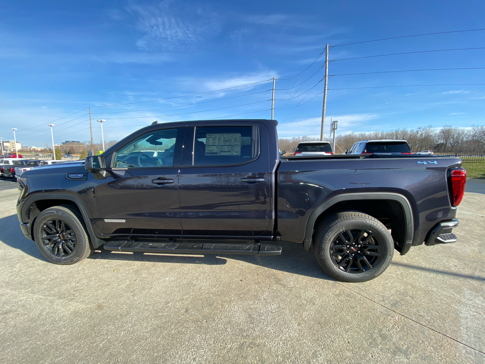 2025 GMC Sierra 1500 Elevation 9