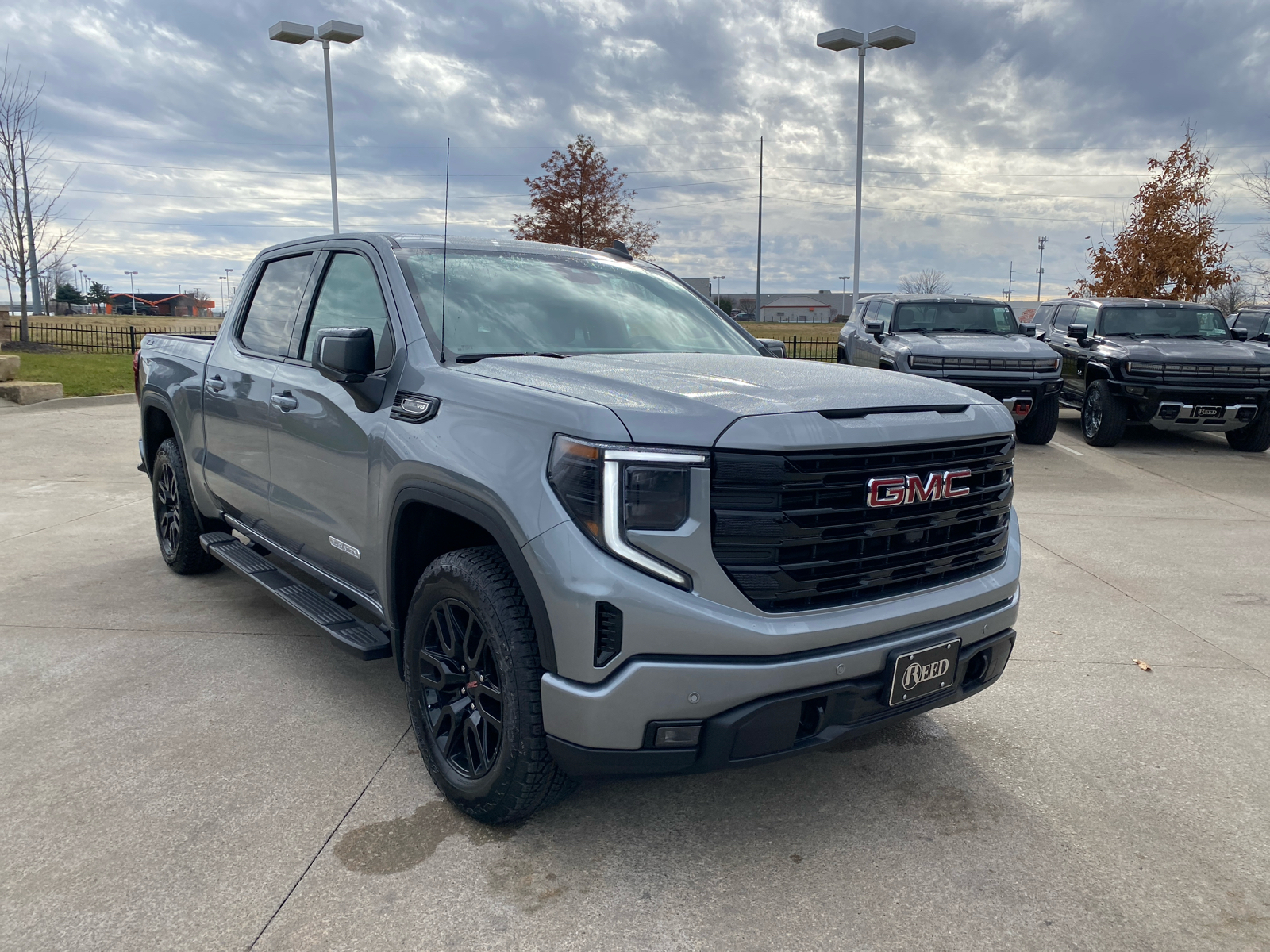 2025 GMC Sierra 1500 Elevation 4