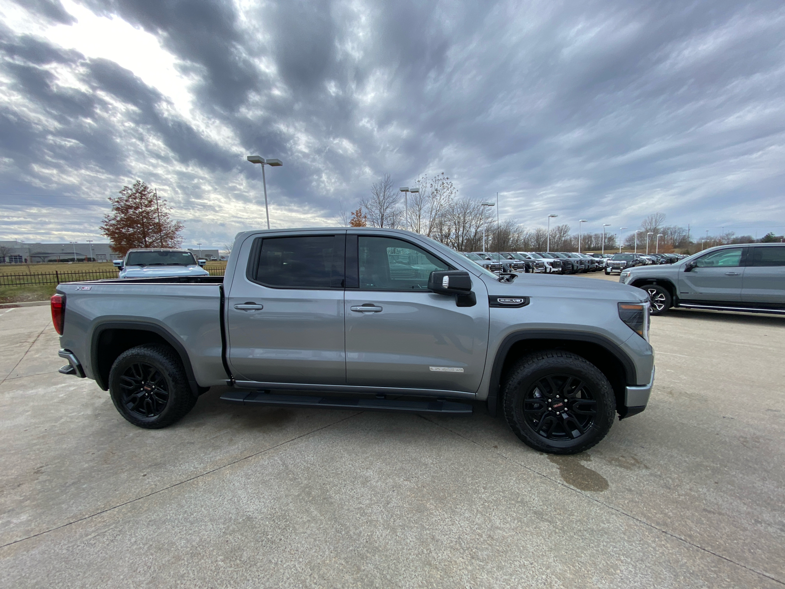 2025 GMC Sierra 1500 Elevation 5