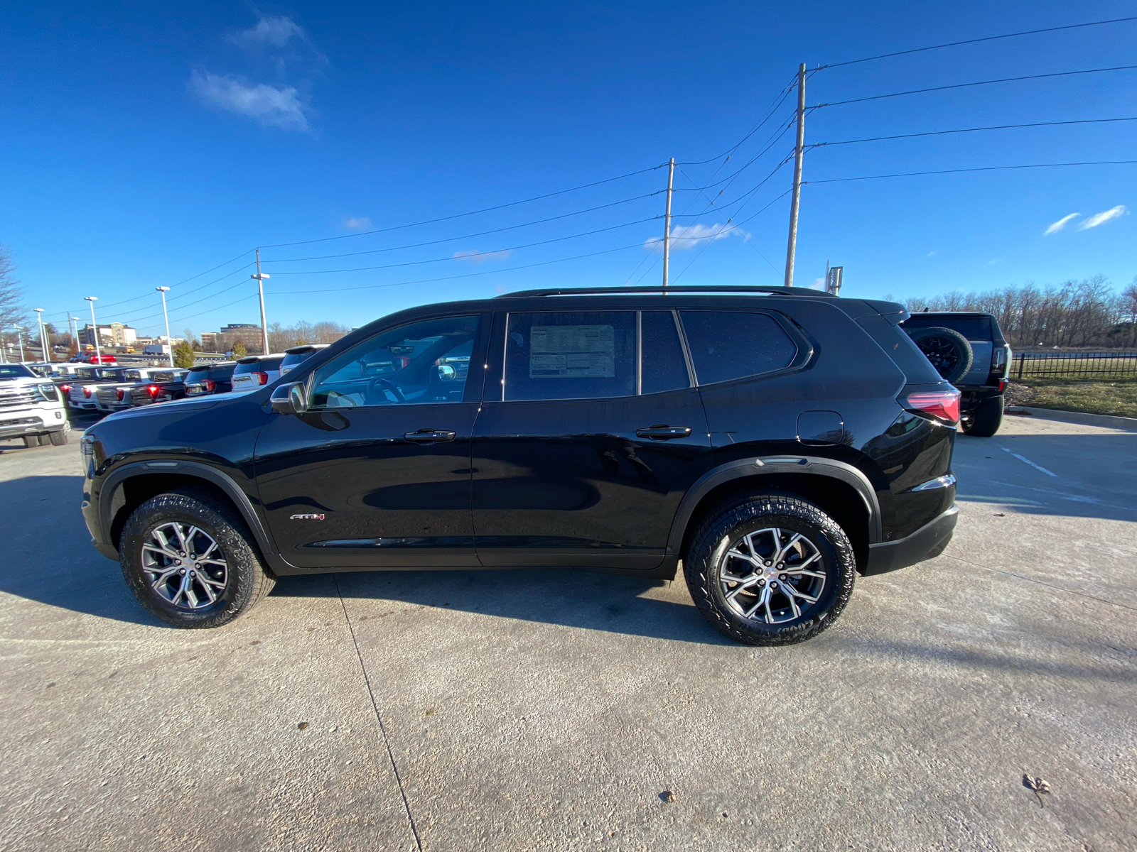 2025 GMC Acadia AWD AT4 9