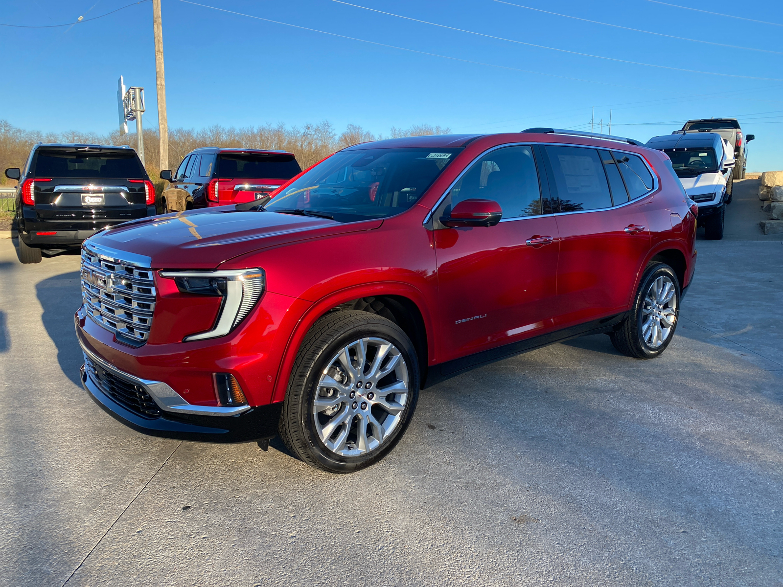 2025 GMC Acadia AWD Denali 1