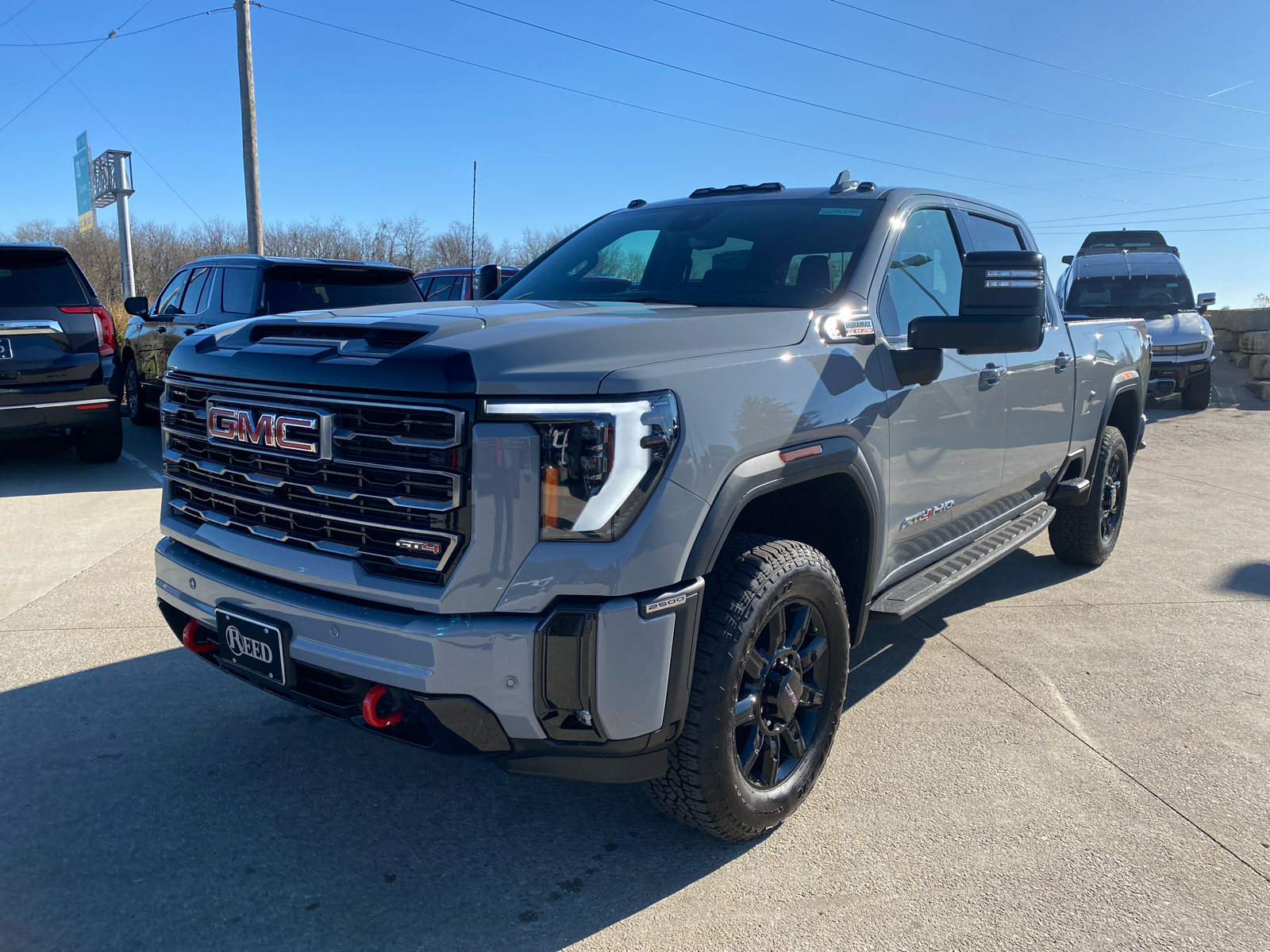 2025 GMC Sierra 2500HD AT4 4WD Crew Cab 159 2