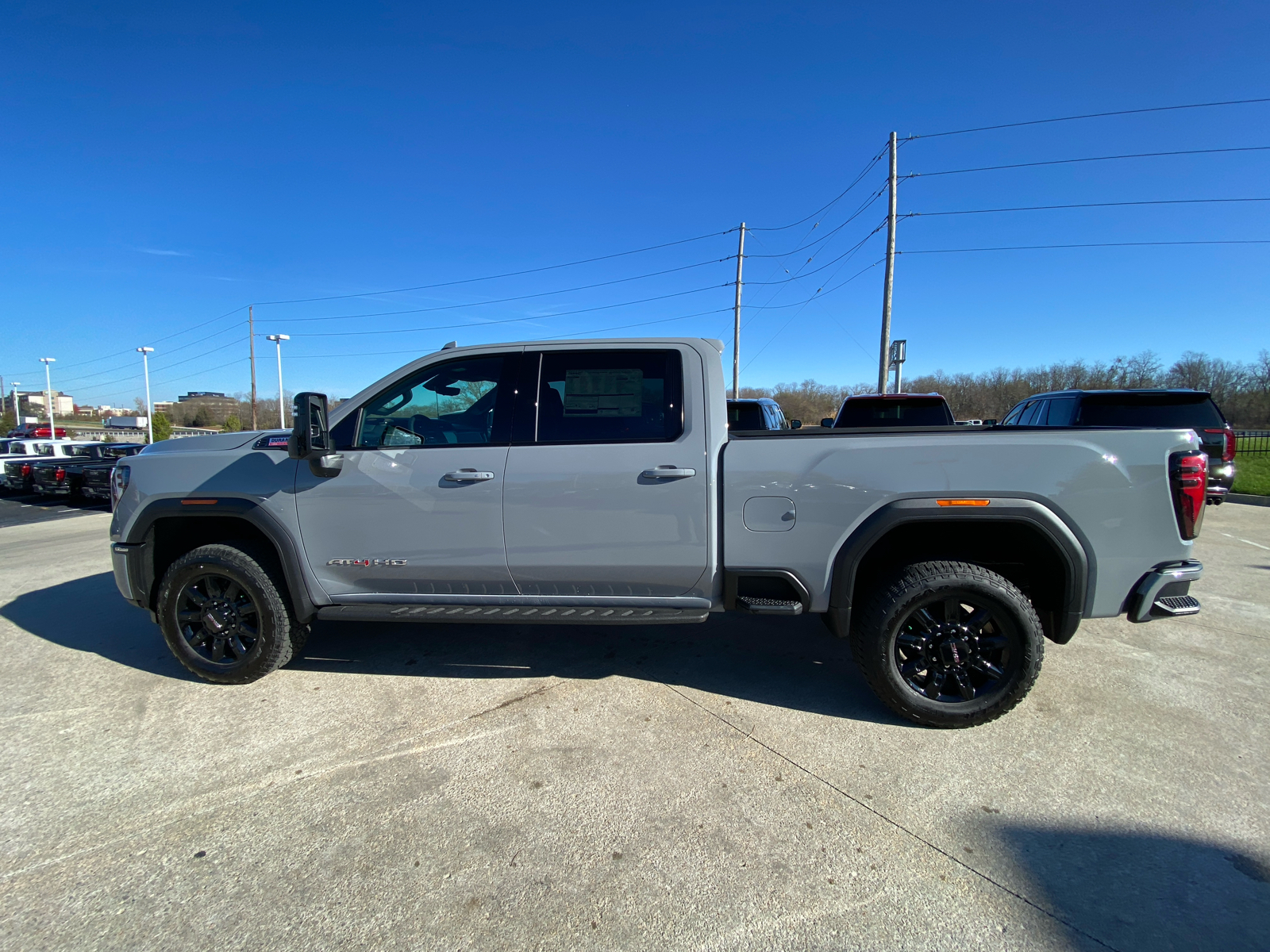 2025 GMC Sierra 2500HD AT4 4WD Crew Cab 159 9