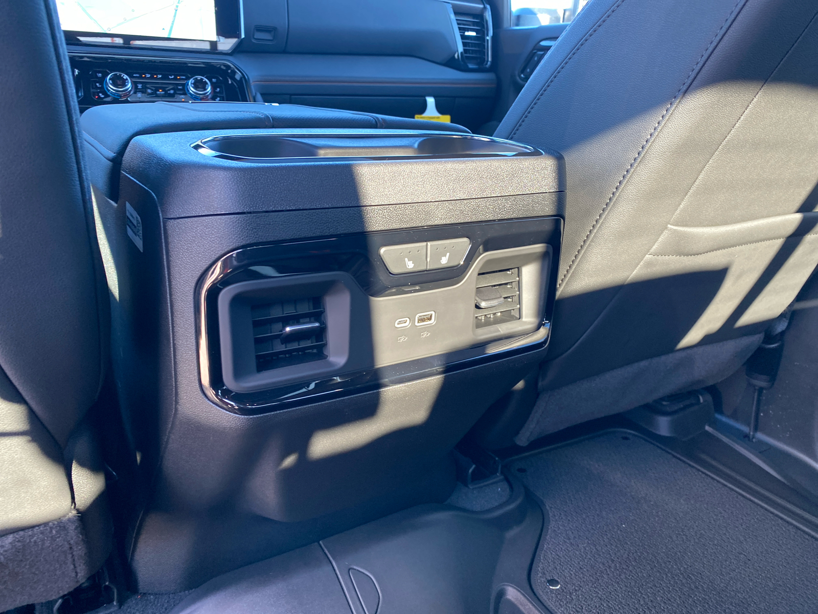 2025 GMC Sierra 2500HD AT4 4WD Crew Cab 159 31