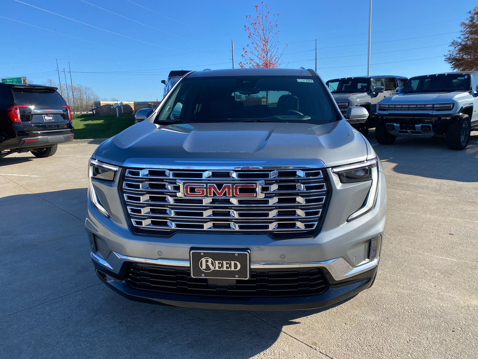 2025 GMC Acadia AWD Denali 3