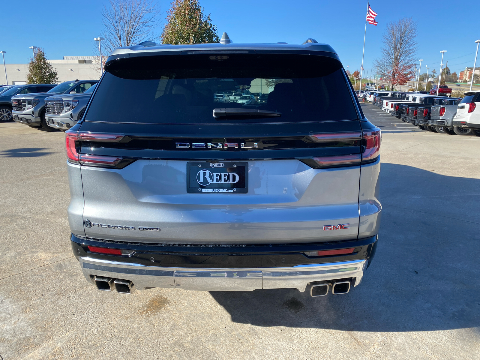 2025 GMC Acadia AWD Denali 7