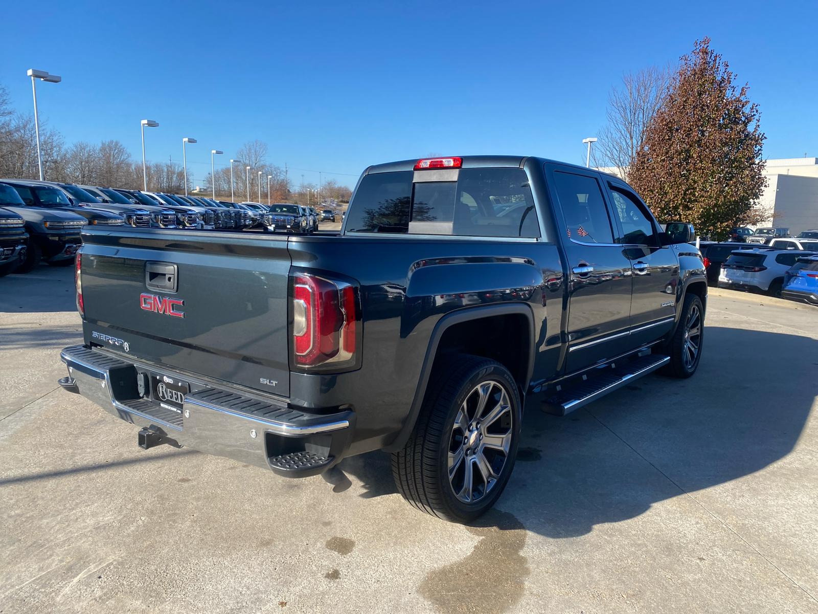 2017 GMC Sierra 1500 SLT 4WD Crew Cab 143.5 6