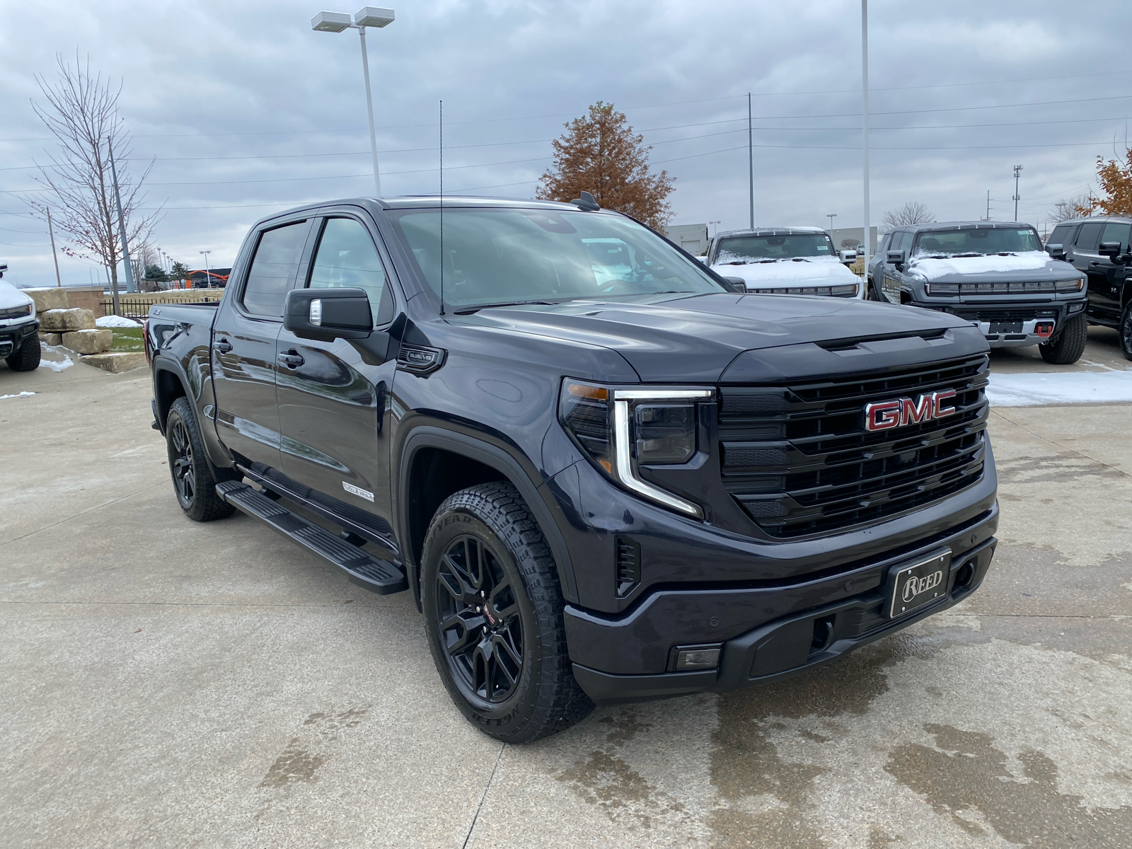 2025 GMC Sierra 1500 Elevation 4